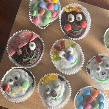 Lustige Muffins für Karneval - bunte Leckereien für Kinder