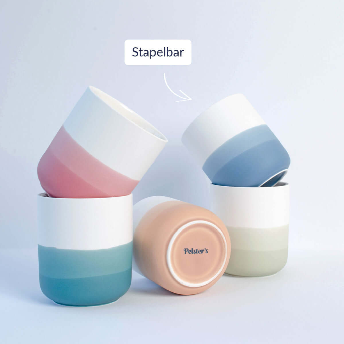 Ombré Frühstücksset aus Porzellan mit stapelbaren Tassen in trendigen Farben.